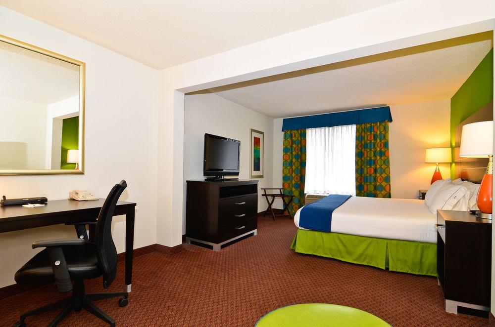 Holiday Inn Express Atlanta - Northeast I-85 - Clairmont Road By Ihg Exteriör bild