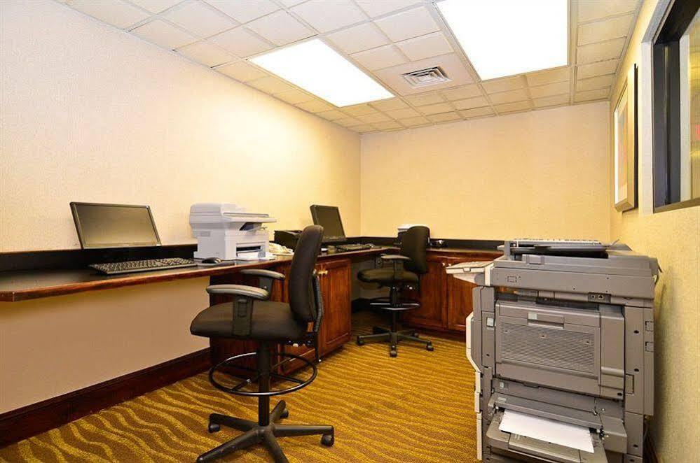 Holiday Inn Express Atlanta - Northeast I-85 - Clairmont Road By Ihg Exteriör bild